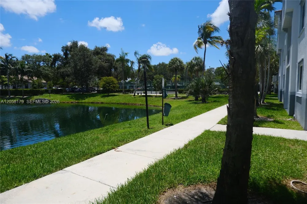 2600 S University Dr #110 Davie, FL 33328