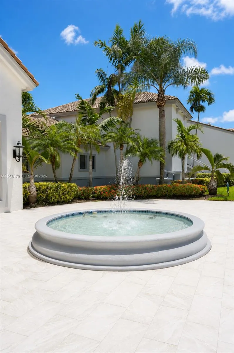2600 S University Dr #110 Davie, FL 33328