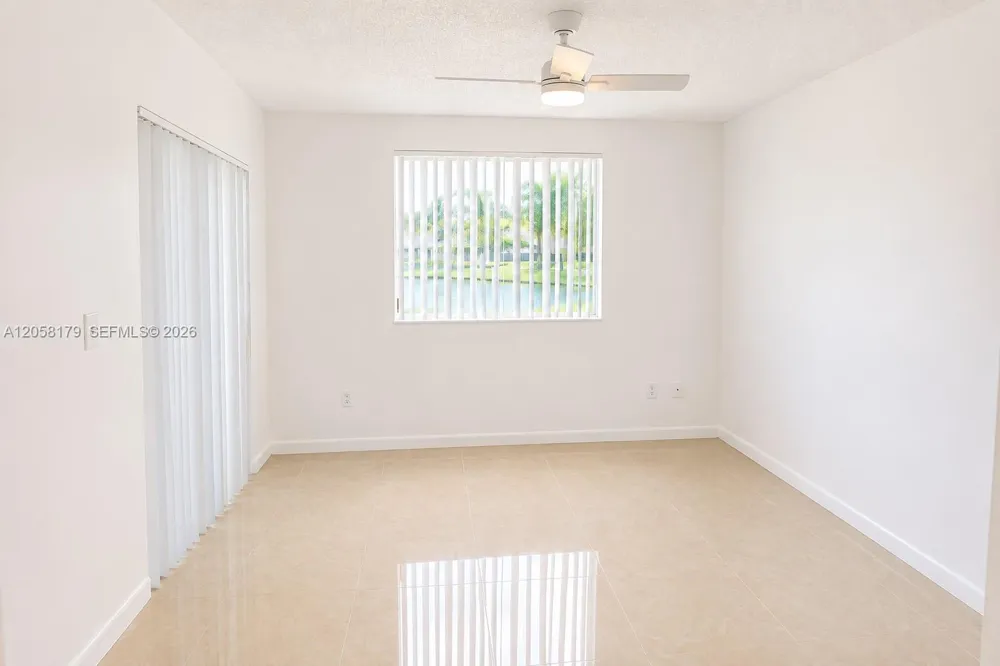 2600 S University Dr #110 Davie, FL 33328