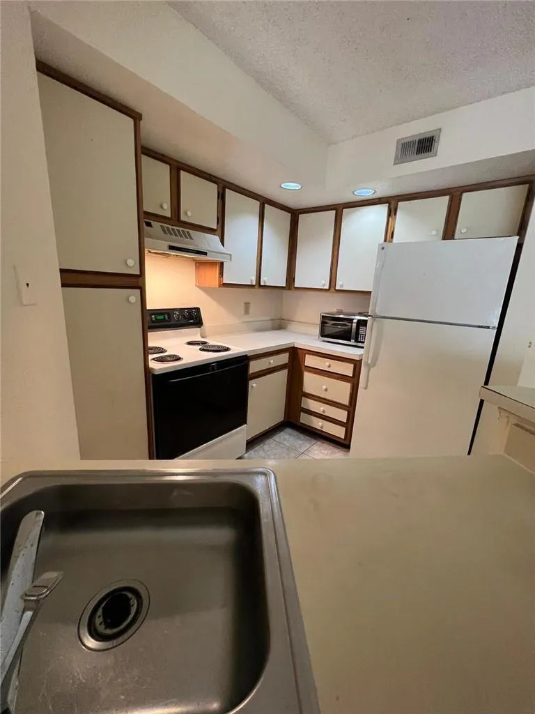12730 VISTA ISLES DRIVE #812 Sunrise, FL 33325