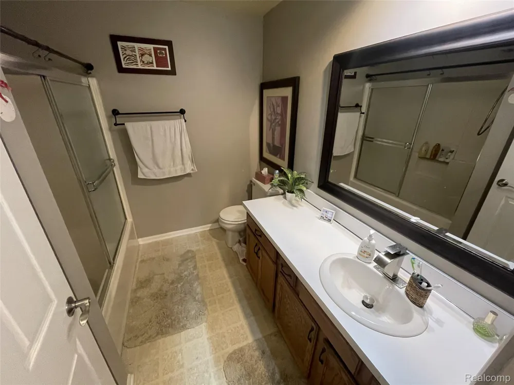 3969 Butternut Court #4 Port Huron City, MI 48060