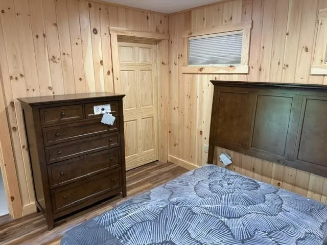 5933 SW Old Oak Trail Springfield Township, MI 49633