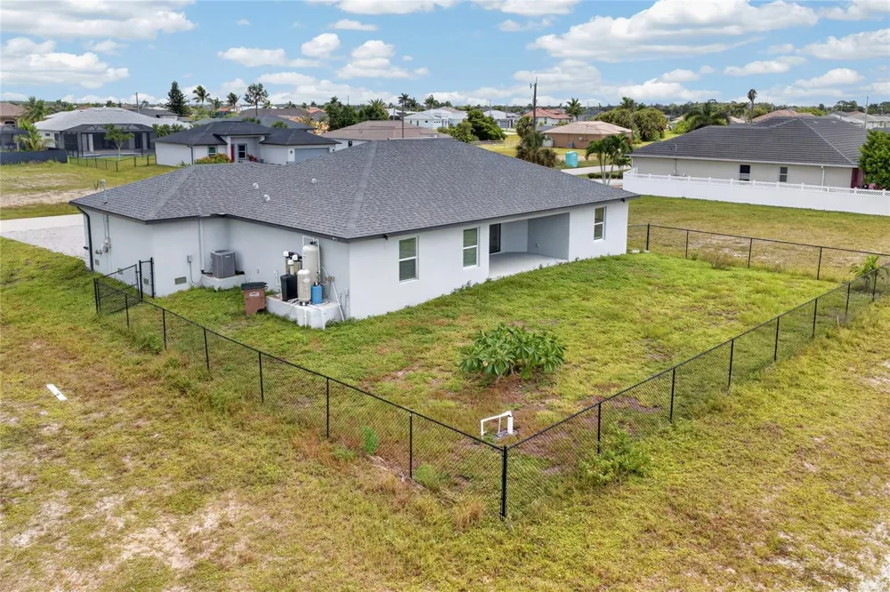 4238 NW 34TH LANE Cape Coral, FL 33993