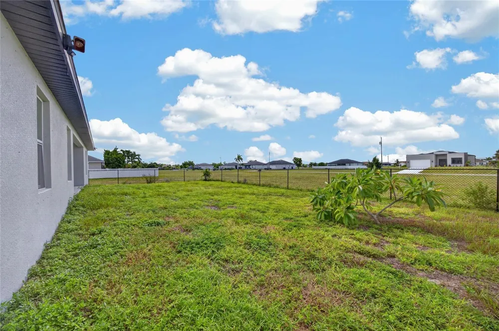 4238 NW 34TH LANE Cape Coral, FL 33993