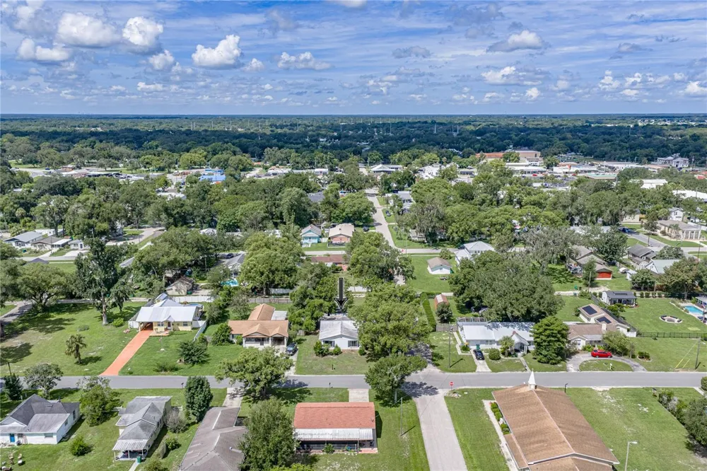5207 10TH STREET Zephyrhills, FL 33542