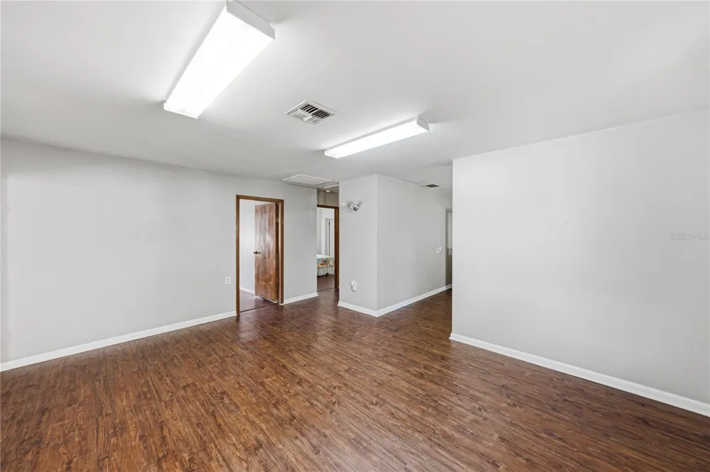 5207 10TH STREET Zephyrhills, FL 33542