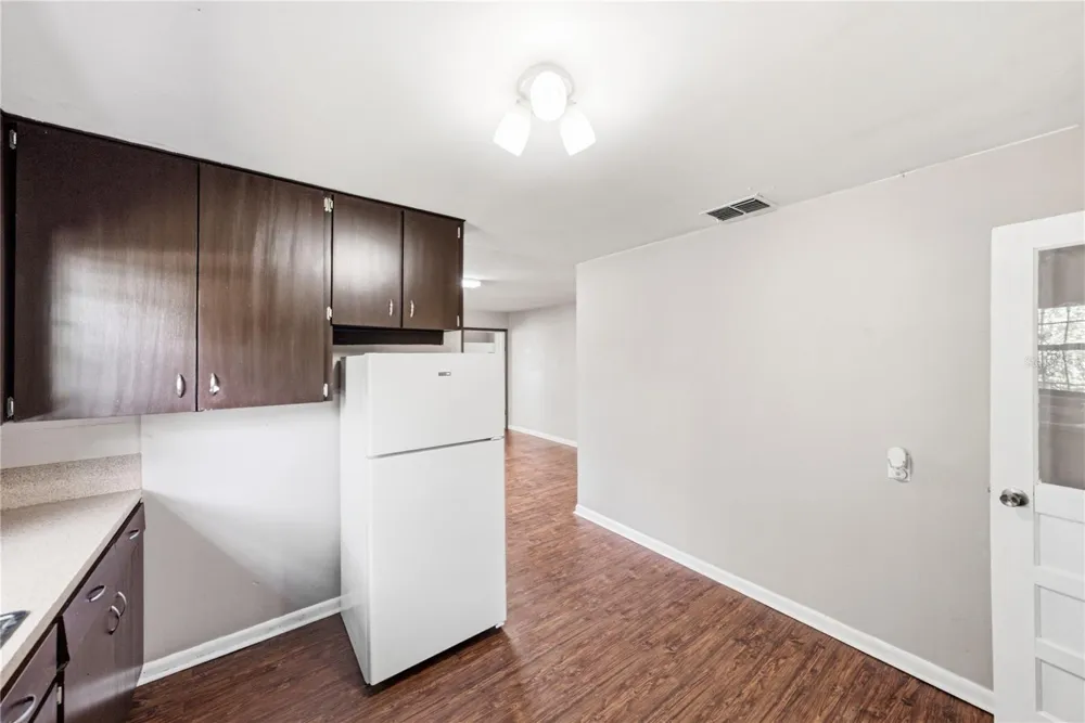 5207 10TH STREET Zephyrhills, FL 33542
