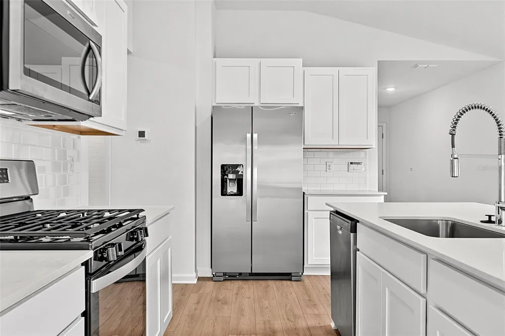 863 GRAND RESERVE DRIVE Bunnell, FL 32110