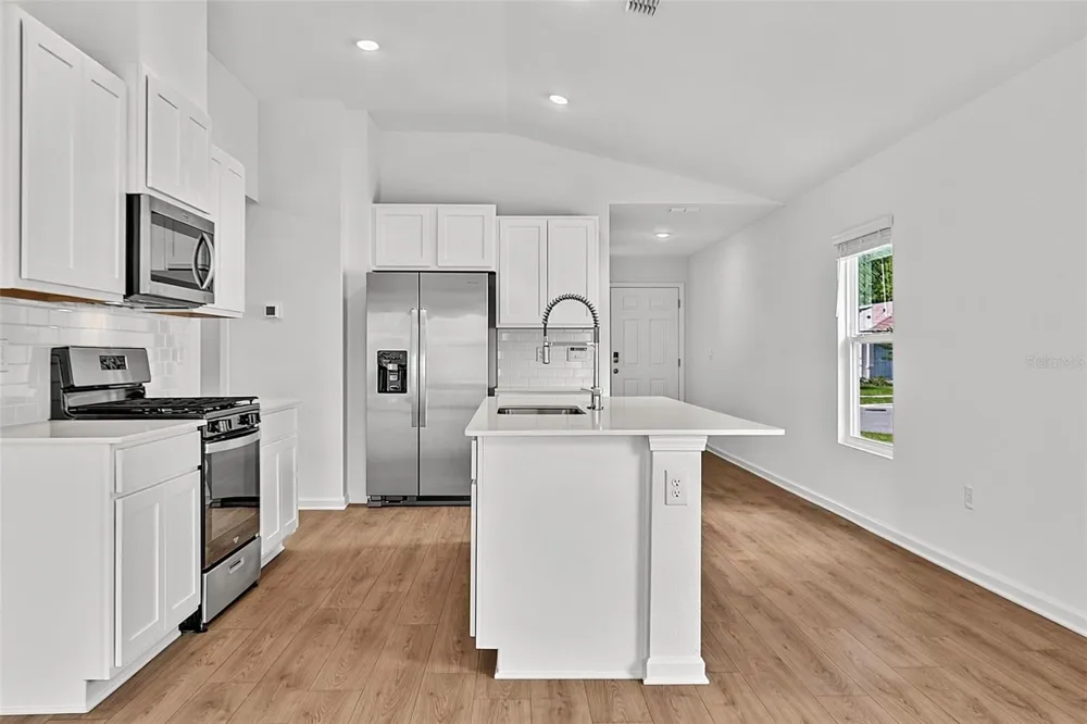863 GRAND RESERVE DRIVE Bunnell, FL 32110