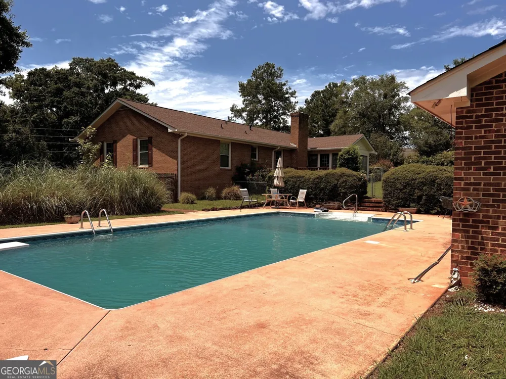 105 Olympia DR Thomaston, GA 30286