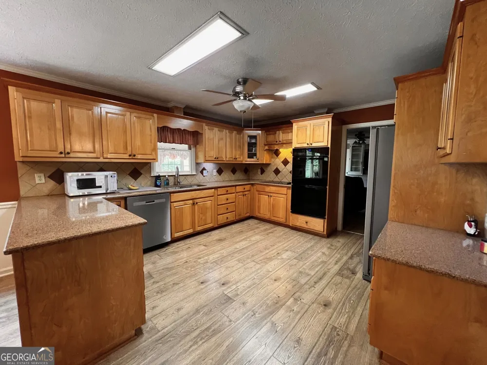 105 Olympia DR Thomaston, GA 30286