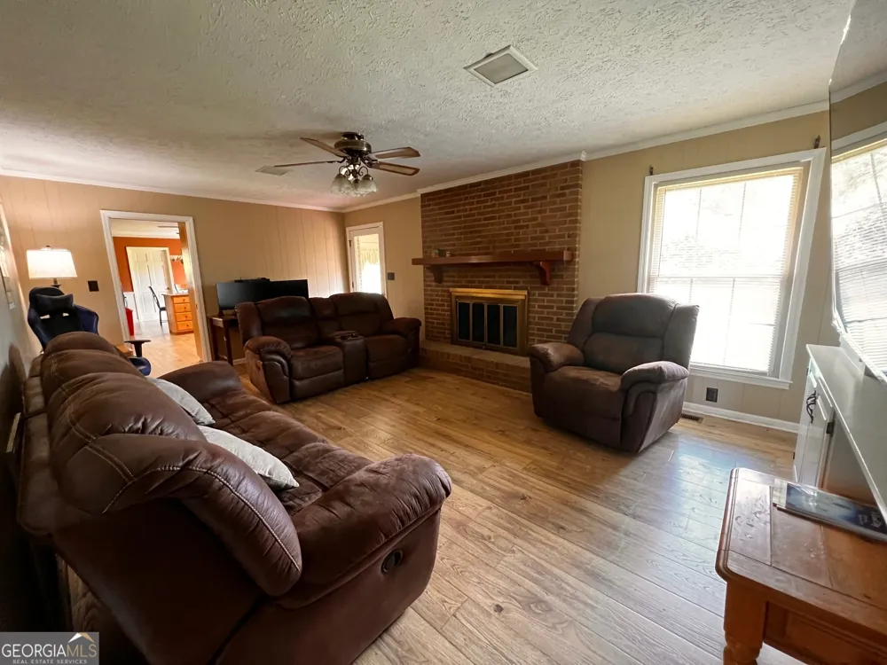 105 Olympia DR Thomaston, GA 30286