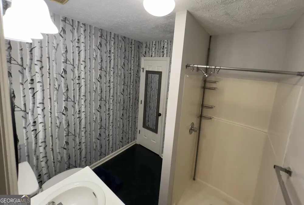 105 Olympia DR Thomaston, GA 30286