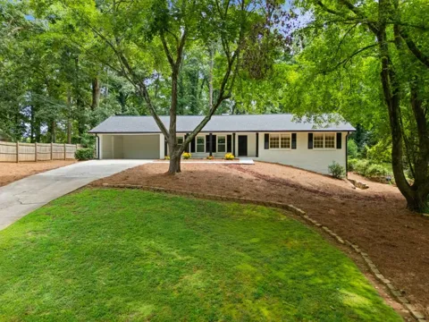 1415 Driftwood Court
