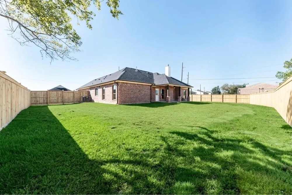 8390 Westgate Beaumont, TX 77706