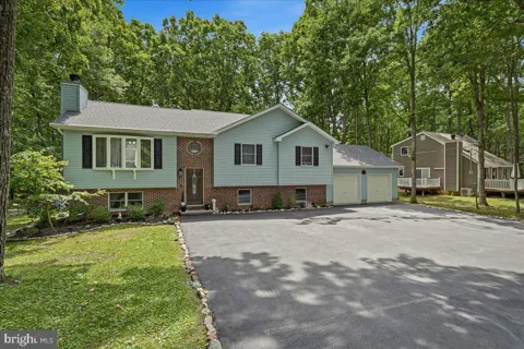 2145 SASSAFRAS LANE