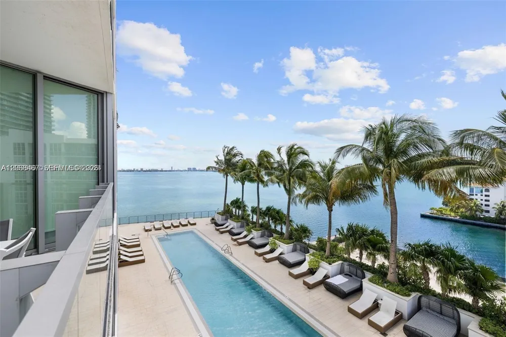 2900 NE 7th Ave #809 Miami, FL 33137