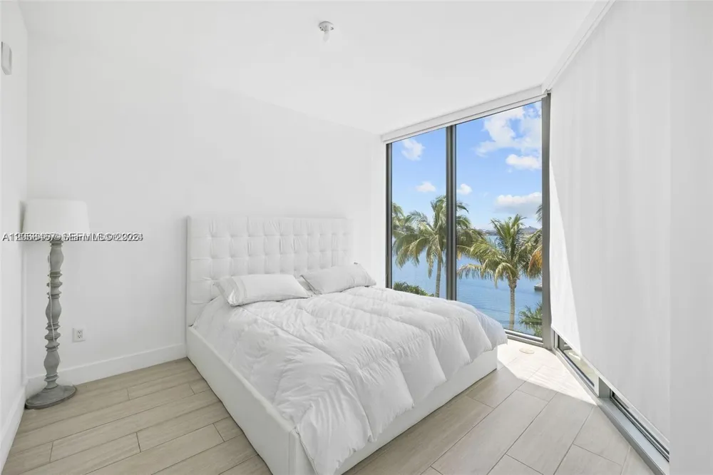 2900 NE 7th Ave #809 Miami, FL 33137