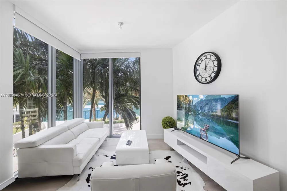 2900 NE 7th Ave #809 Miami, FL 33137