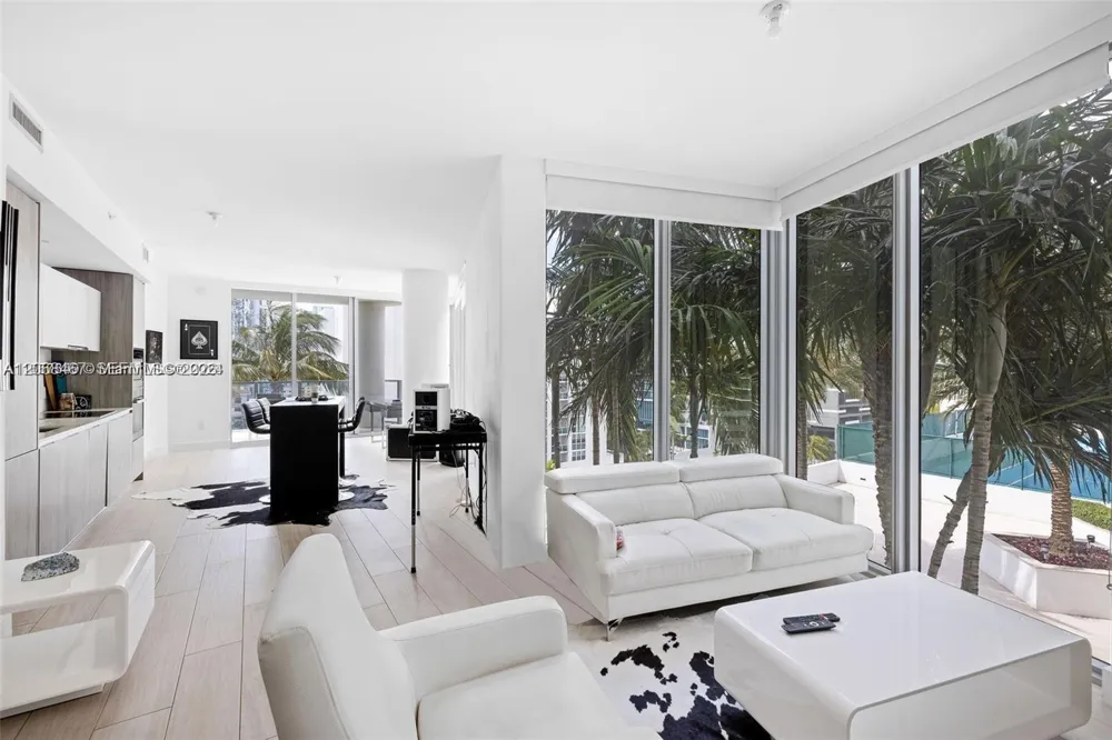 2900 NE 7th Ave #809 Miami, FL 33137