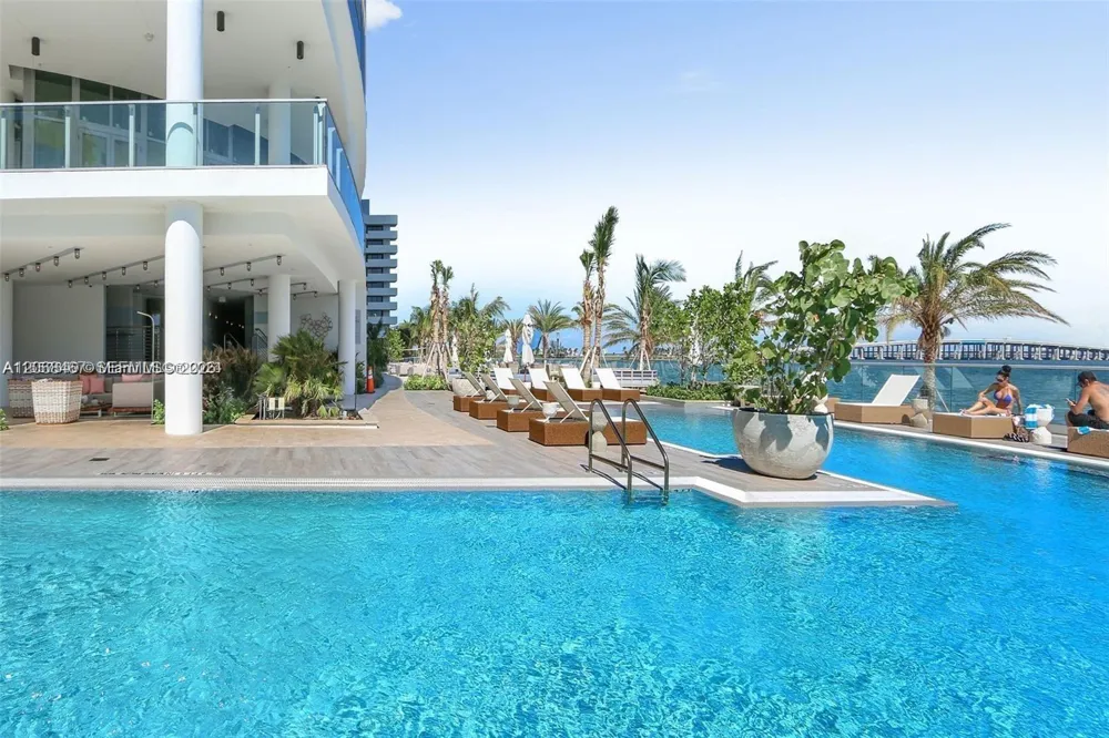2900 NE 7th Ave #809 Miami, FL 33137