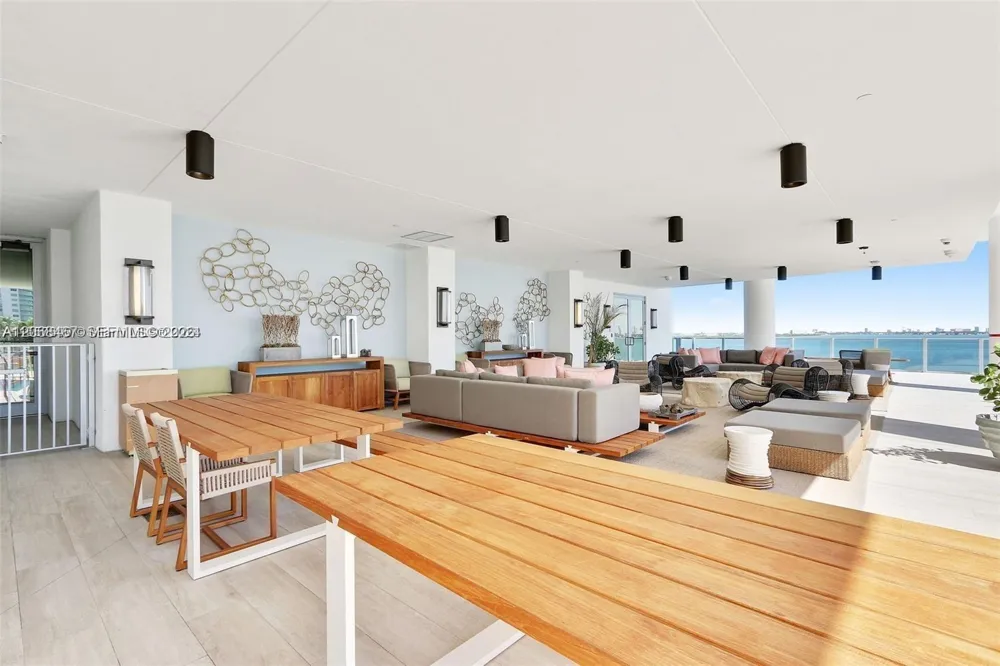2900 NE 7th Ave #809 Miami, FL 33137