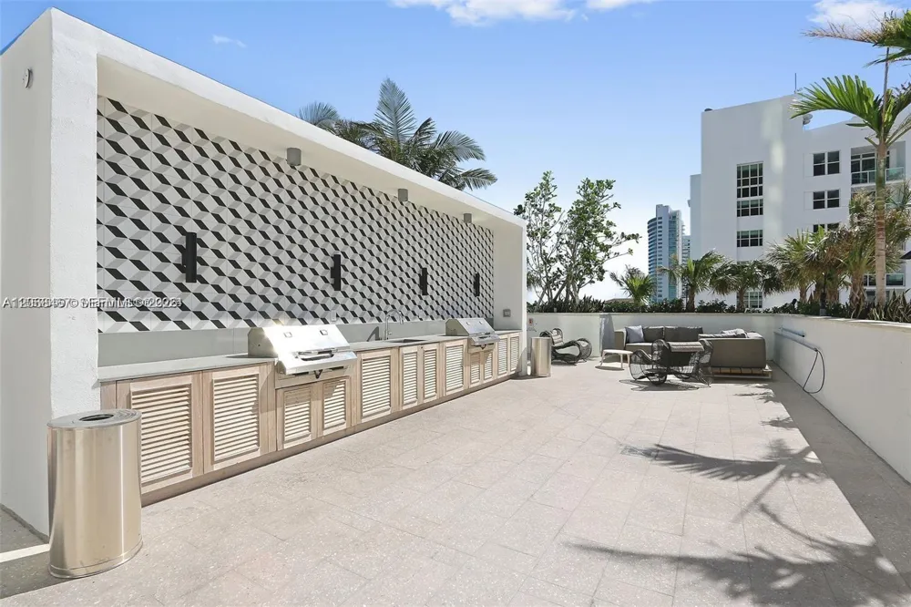 2900 NE 7th Ave #809 Miami, FL 33137