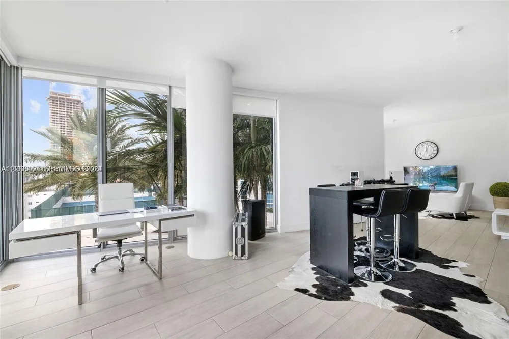 2900 NE 7th Ave #809 Miami, FL 33137