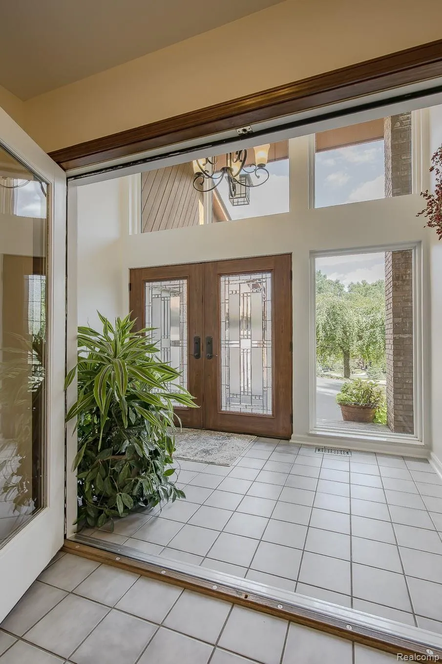 7880 Deerhill Drive Independence Charter Township, MI 48346