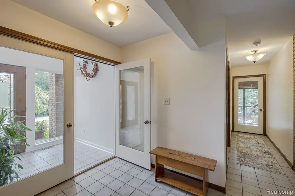 7880 Deerhill Drive Independence Charter Township, MI 48346