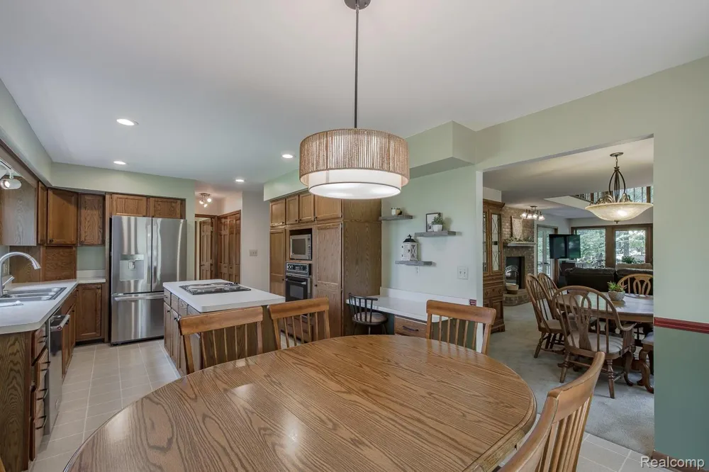 7880 Deerhill Drive Independence Charter Township, MI 48346