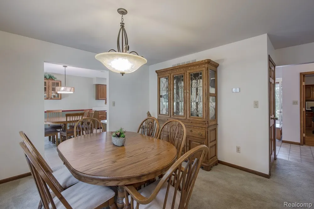 7880 Deerhill Drive Independence Charter Township, MI 48346