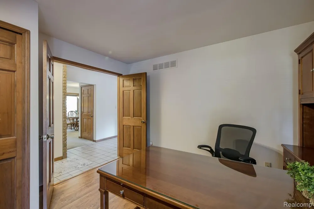 7880 Deerhill Drive Independence Charter Township, MI 48346