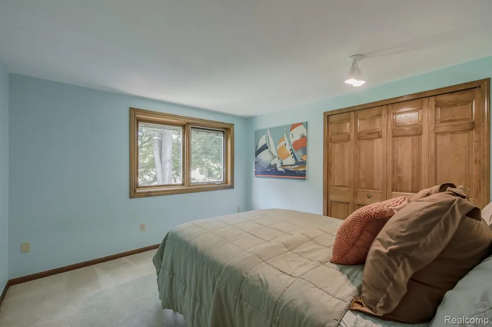 7880 Deerhill Drive Independence Charter Township, MI 48346