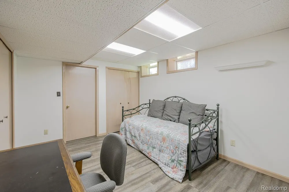 7880 Deerhill Drive Independence Charter Township, MI 48346