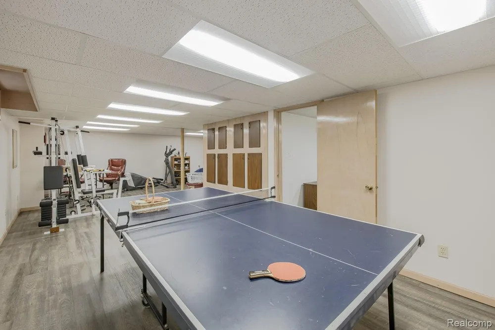 7880 Deerhill Drive Independence Charter Township, MI 48346