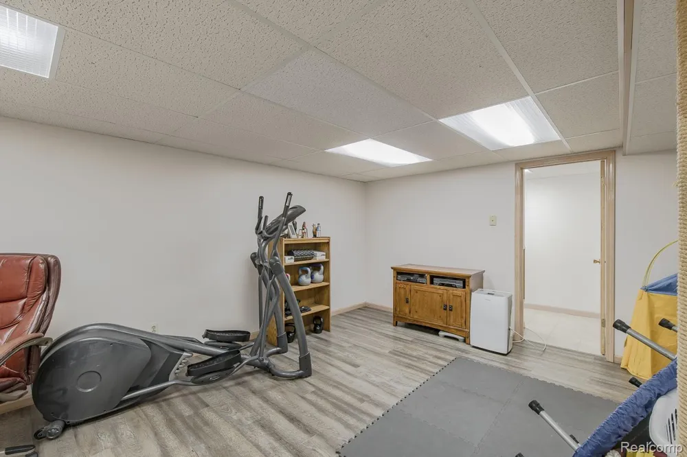 7880 Deerhill Drive Independence Charter Township, MI 48346