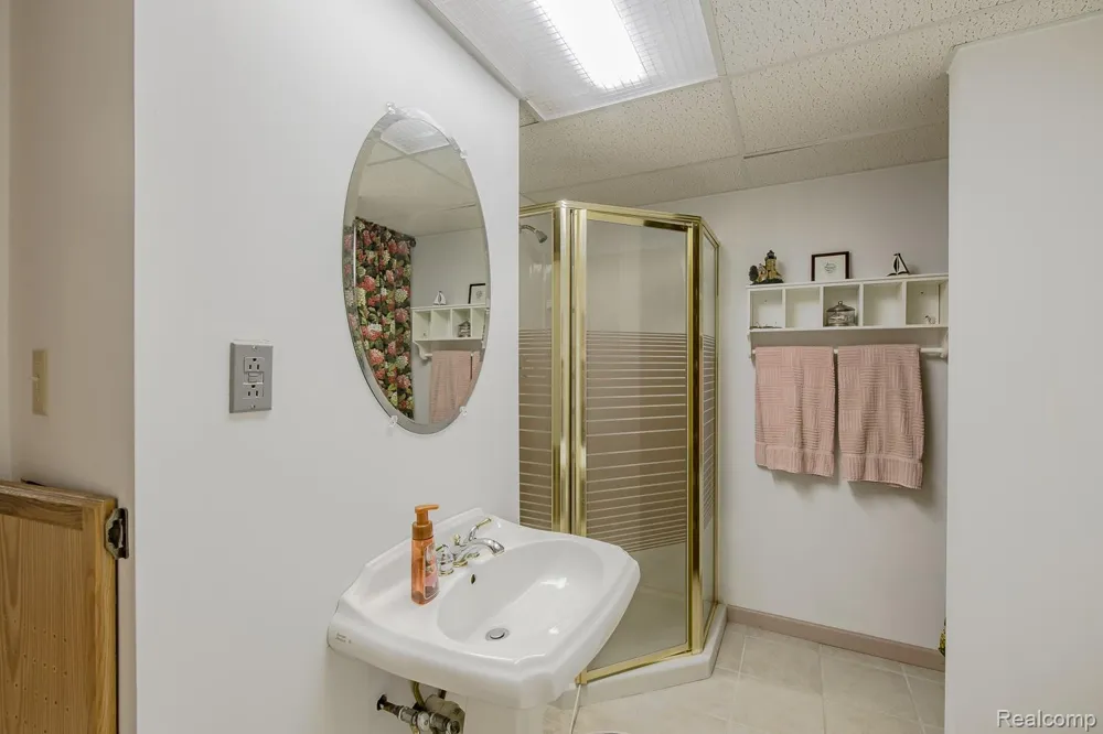 7880 Deerhill Drive Independence Charter Township, MI 48346