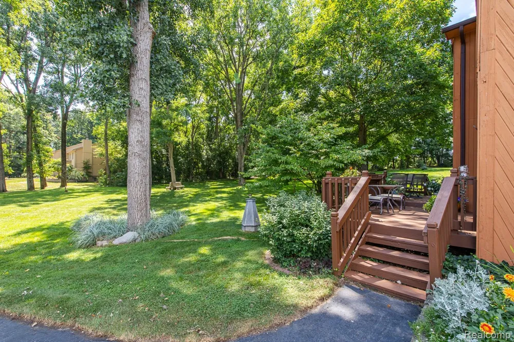 7880 Deerhill Drive Independence Charter Township, MI 48346