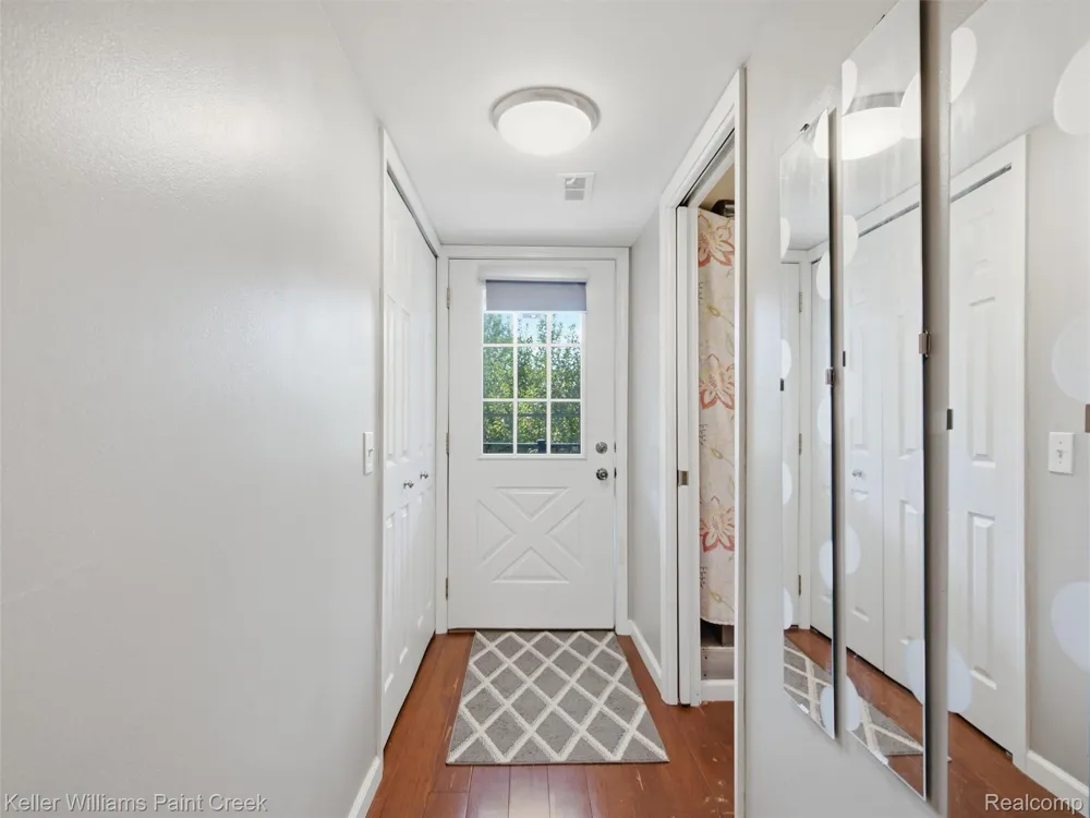 42630 Plymouth Hollow Drive #17 Plymouth Charter Township, MI 48170