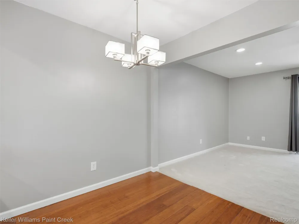 42630 Plymouth Hollow Drive #17 Plymouth Charter Township, MI 48170