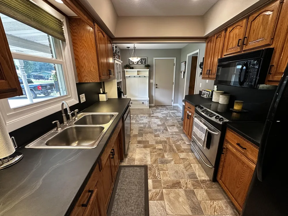 536 Schaeffer Drive Coldwater City, MI 49036