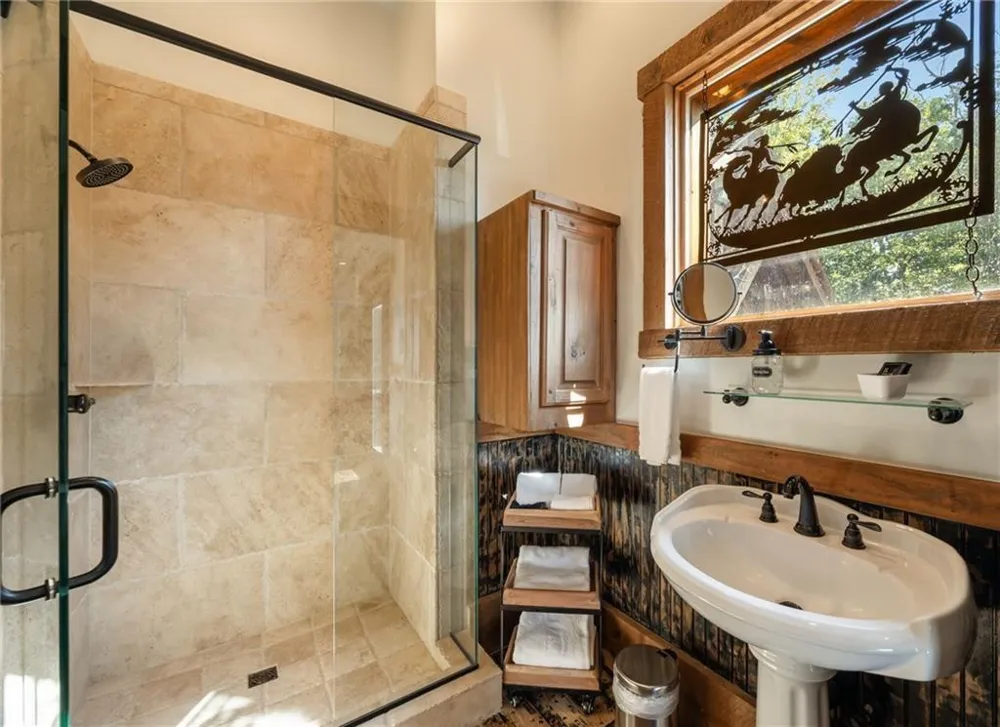 3049 Tray Mountain Road Sautee Nacoochee, GA 30157