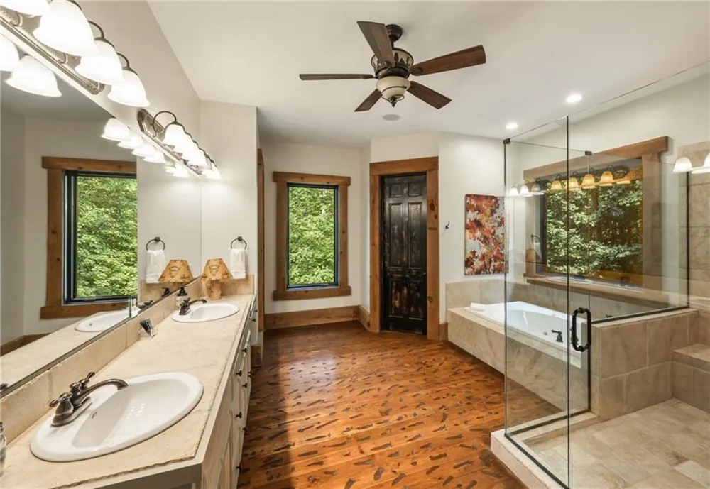 3049 Tray Mountain Road Sautee Nacoochee, GA 30157