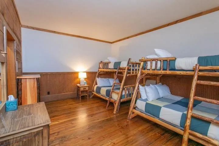 3049 Tray Mountain Road Sautee Nacoochee, GA 30157
