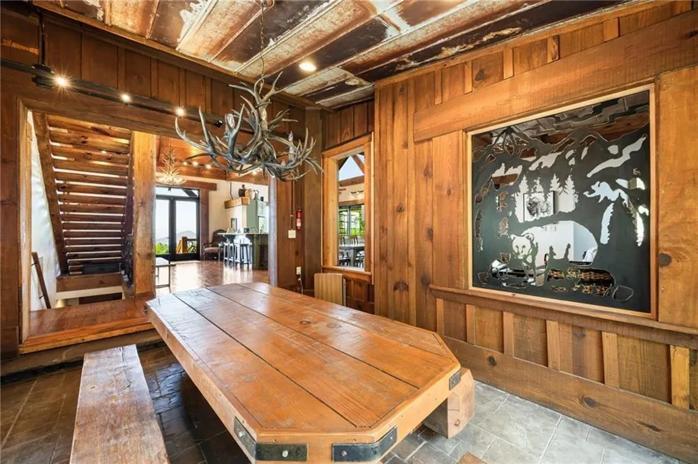 3049 Tray Mountain Road Sautee Nacoochee, GA 30157