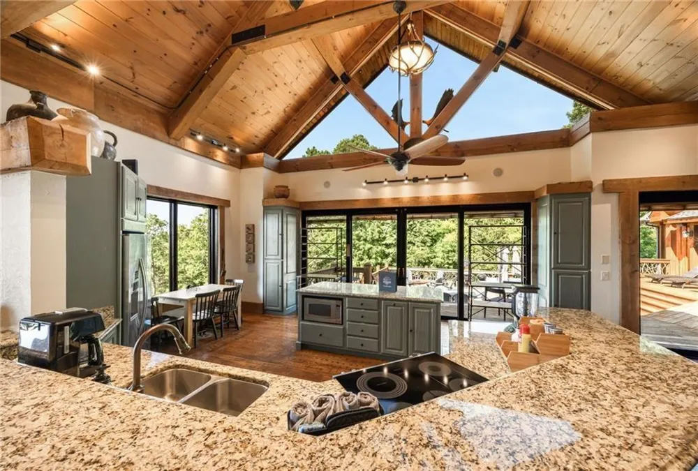 3049 Tray Mountain Road Sautee Nacoochee, GA 30157