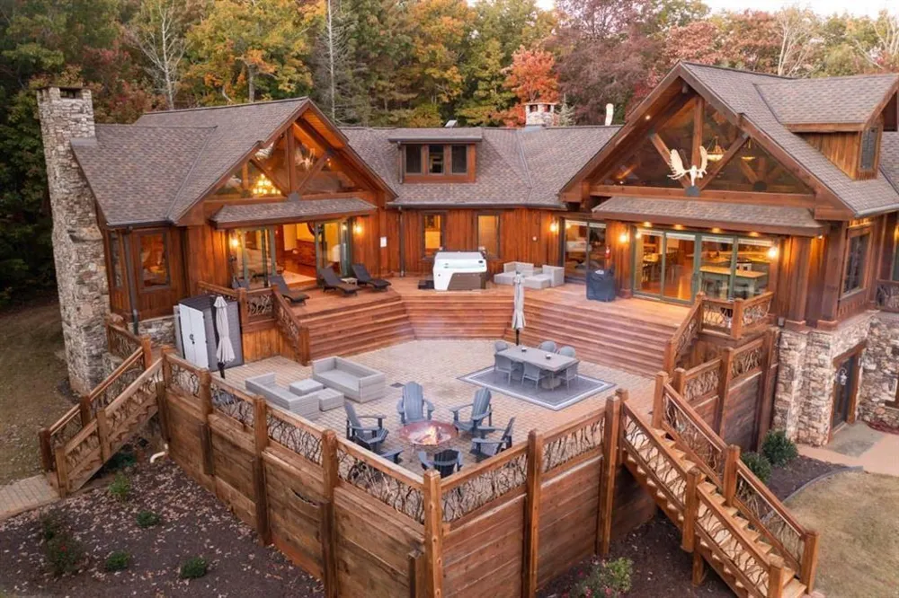 3049 Tray Mountain Road Sautee Nacoochee, GA 30157