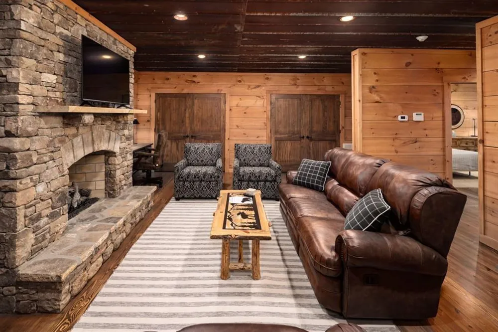 3049 Tray Mountain Road Sautee Nacoochee, GA 30157
