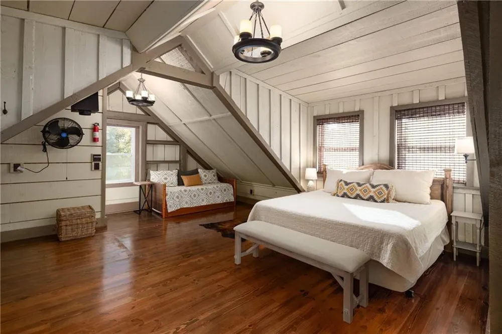 3049 Tray Mountain Road Sautee Nacoochee, GA 30157